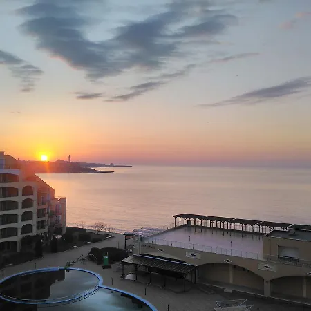 Grand Midia Resort, Sky Level Lägenhet